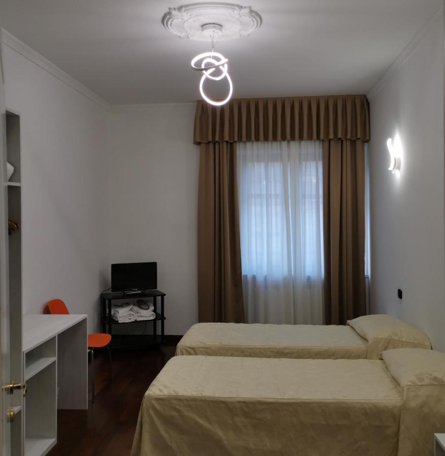 Guesthouse Central Station Group - Via Sammartini 15 Milano Eksteriør billede